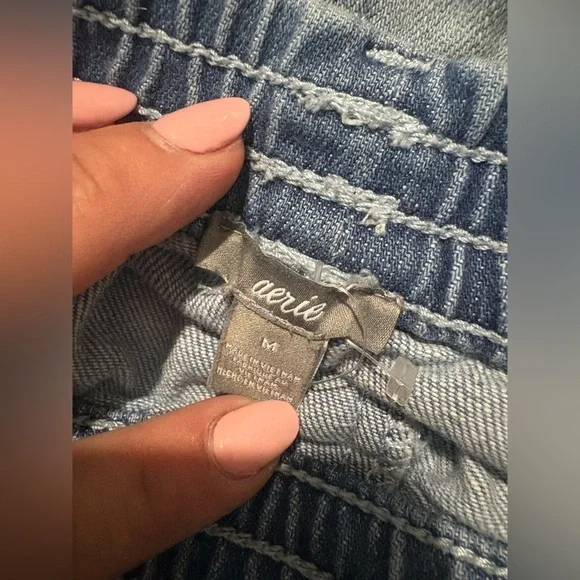 Aerie pull on denim chambray elastic waist shorts medium frayed - Picture 6 of 8